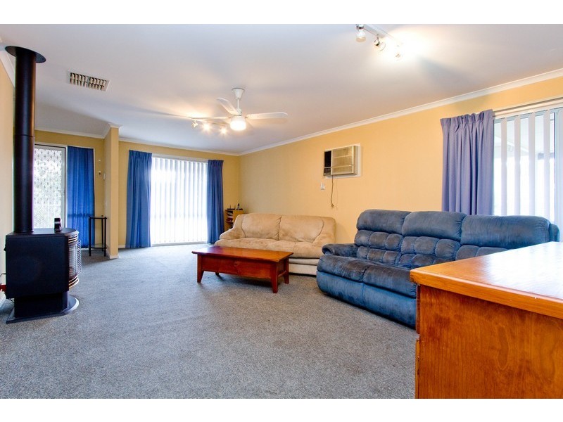 6 Waratah Drive, Blakeview SA 5114