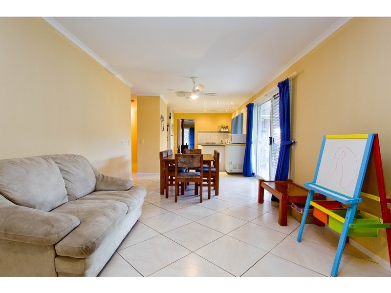6 Waratah Drive, Blakeview SA 5114