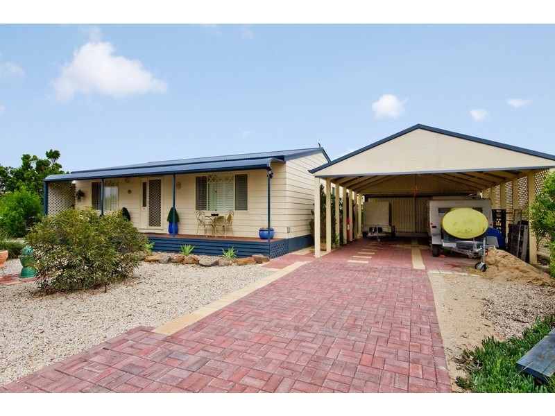 16 Teal Crescent, Thompson Beach SA 5501
