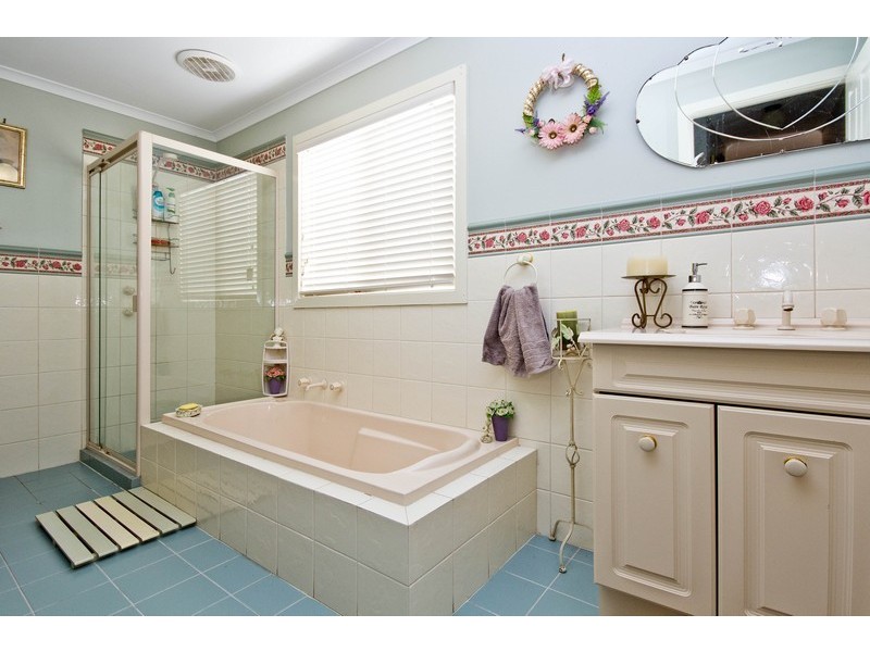 16 Teal Crescent, Thompson Beach SA 5501