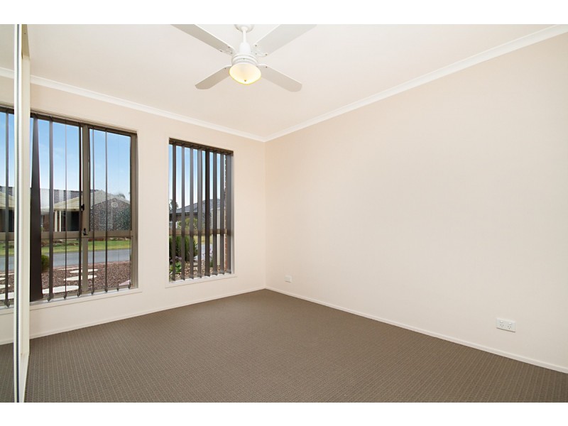 10 Liepin Close, Andrews Farm SA 5114