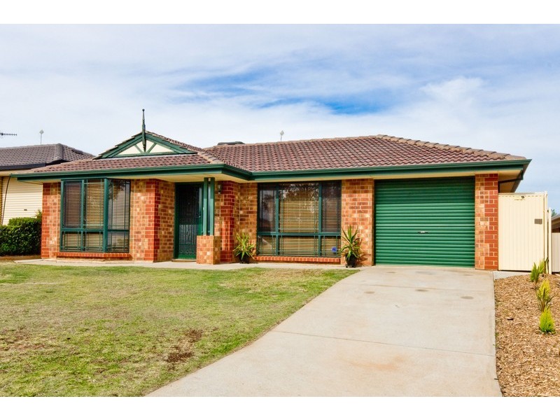 12 Hay Crescent, Blakeview SA 5114