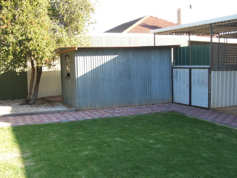 19 Longleat Road, Elizabeth Vale SA 5112