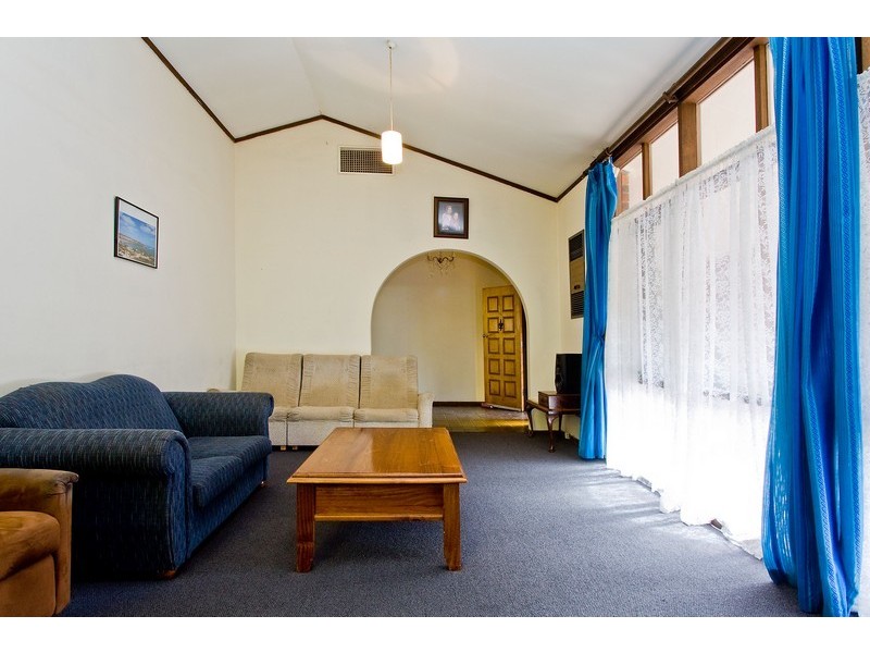 17 Edward Crescent, Evanston Park SA 5116