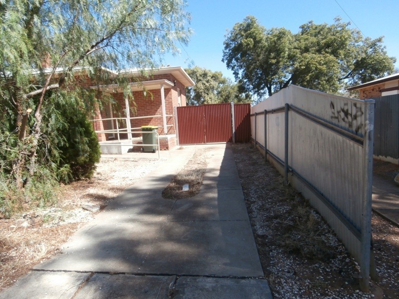 22 Midlow Road, Elizabeth Downs SA 5113