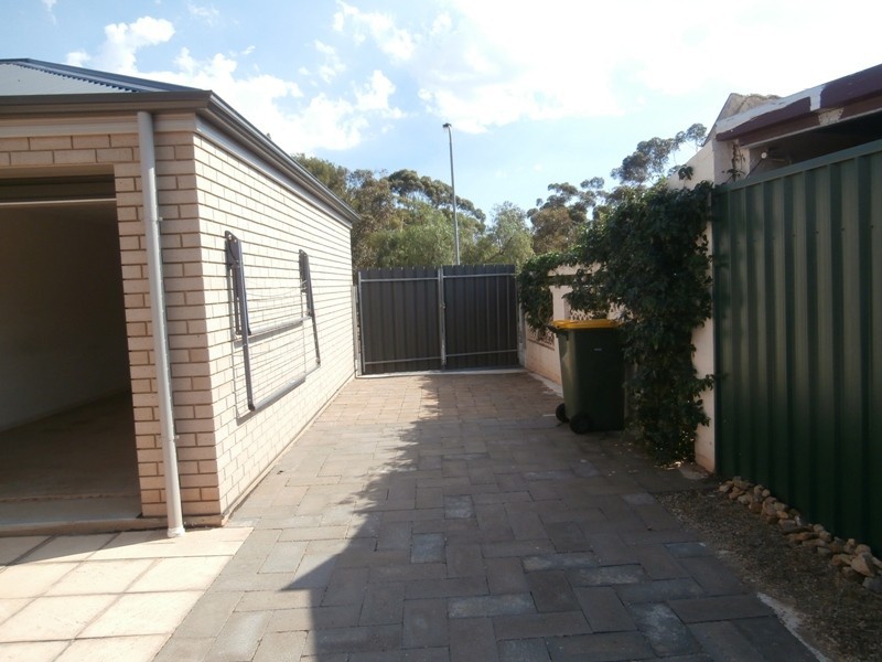 1/11 Blackburn Street, Elizabeth East SA 5112