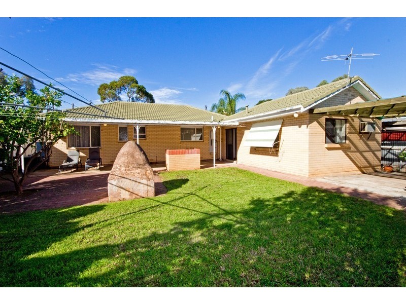 9 Trueman Avenue, Salisbury East SA 5109