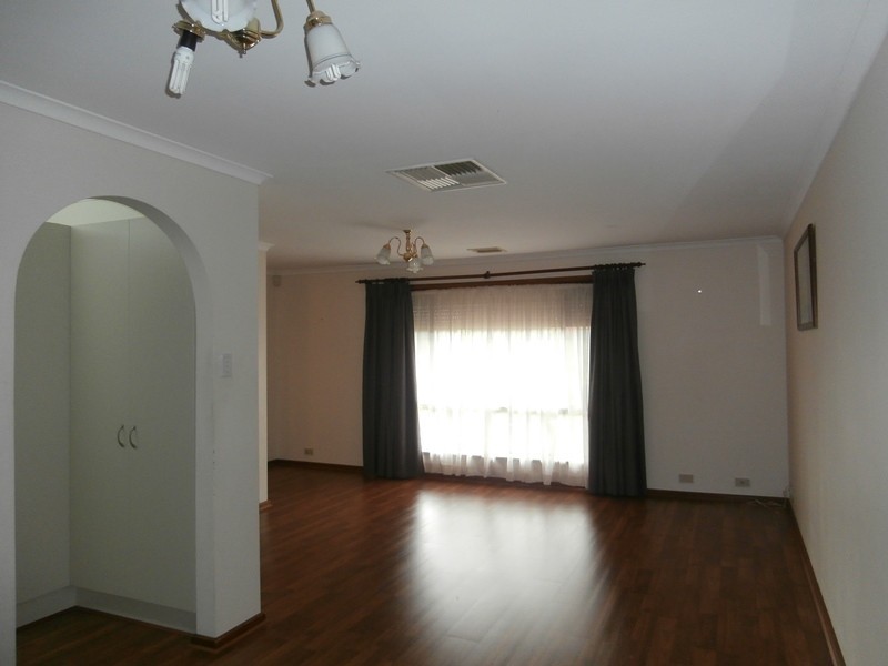 16 Japonica Crescent, Parafield Gardens SA 5107