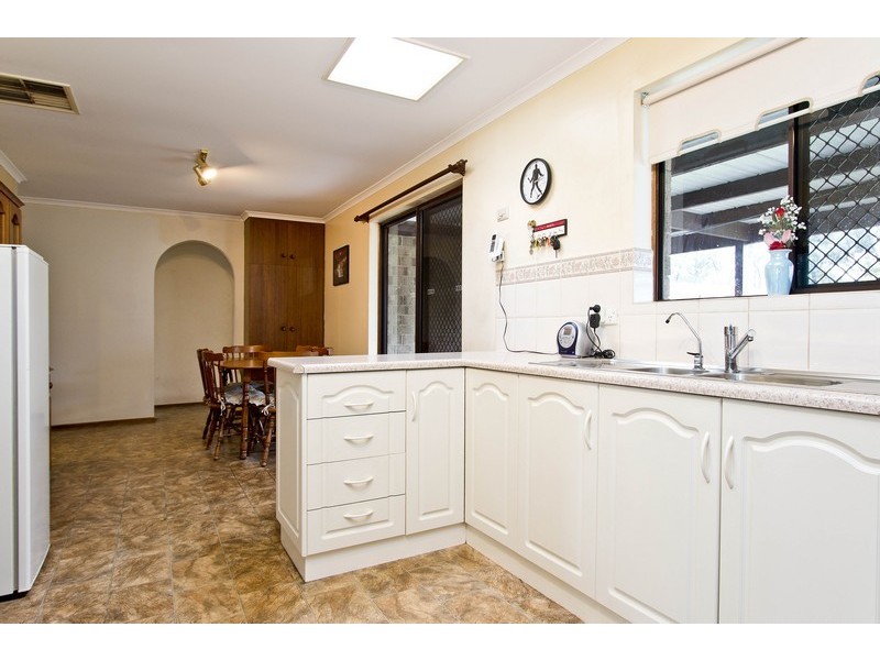 14 Lennox Drive, Paralowie SA 5108