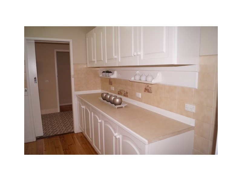 8 Andrew Avenue, Salisbury East SA 5109