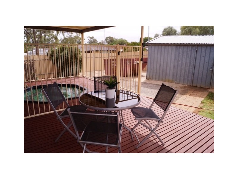 8 Andrew Avenue, Salisbury East SA 5109