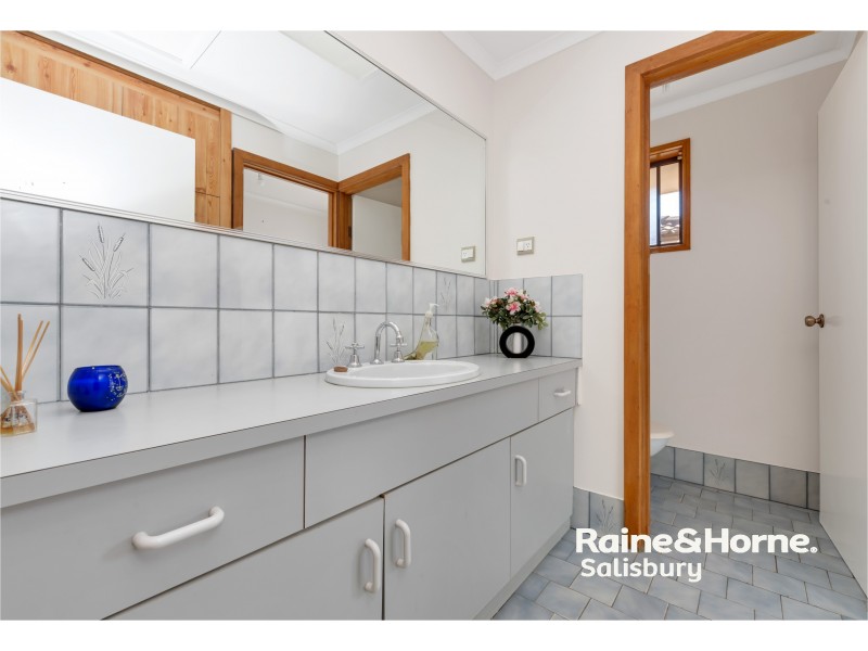 7 Caulfield Crescent, Paralowie SA 5108