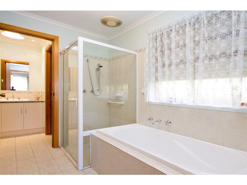 4 Caroline Grove, Paralowie SA 5108