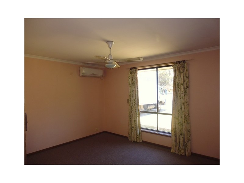 21 Wachtel Crescent, Burton SA 5110