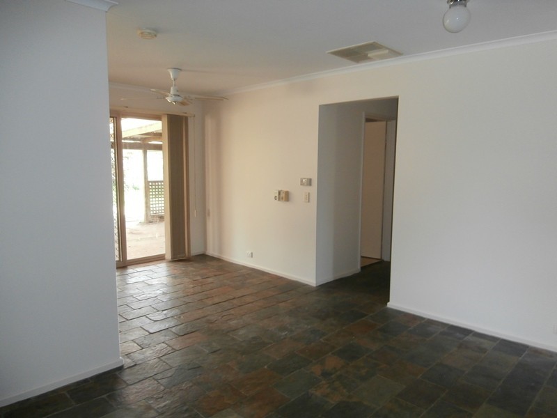 16 Sanctuary Walk, Blakeview SA 5114