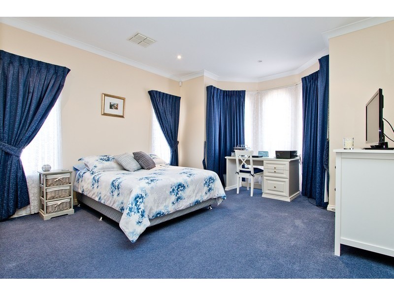 77 Sanctuary Drive, Mawson Lakes SA 5095