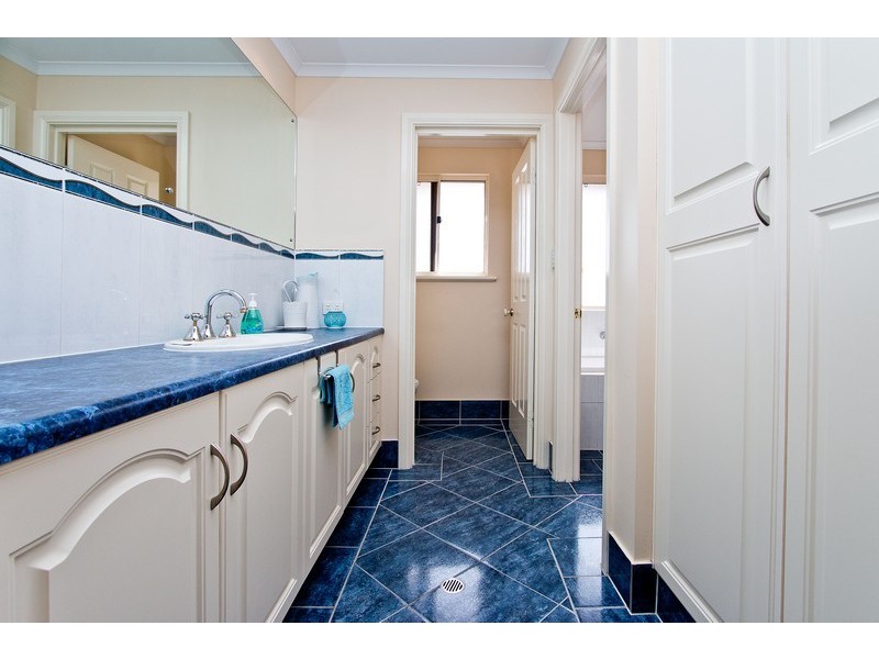 77 Sanctuary Drive, Mawson Lakes SA 5095