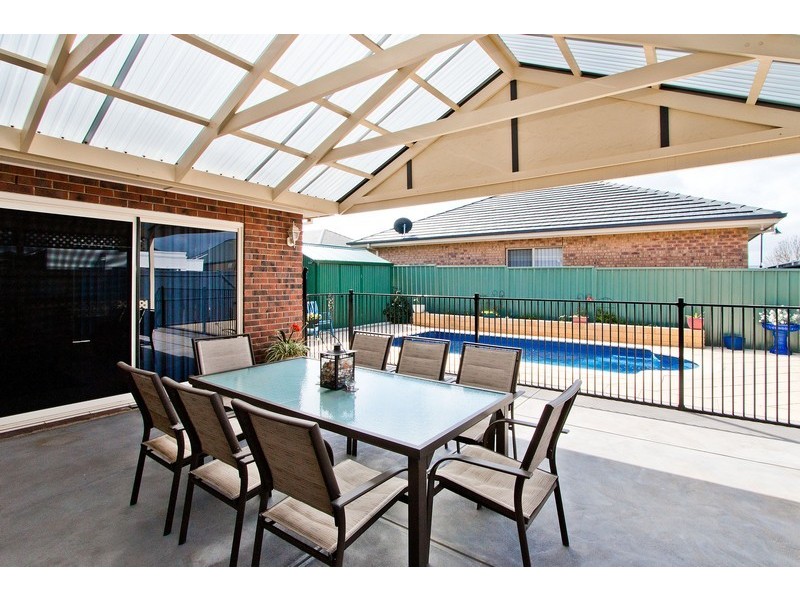 77 Sanctuary Drive, Mawson Lakes SA 5095