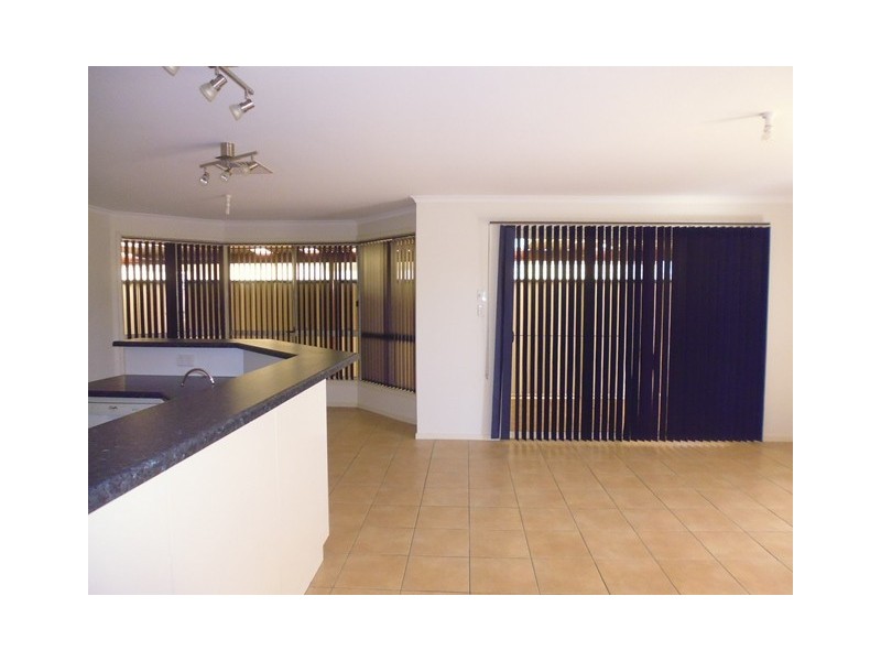 16 Heathpool Street, Burton SA 5110