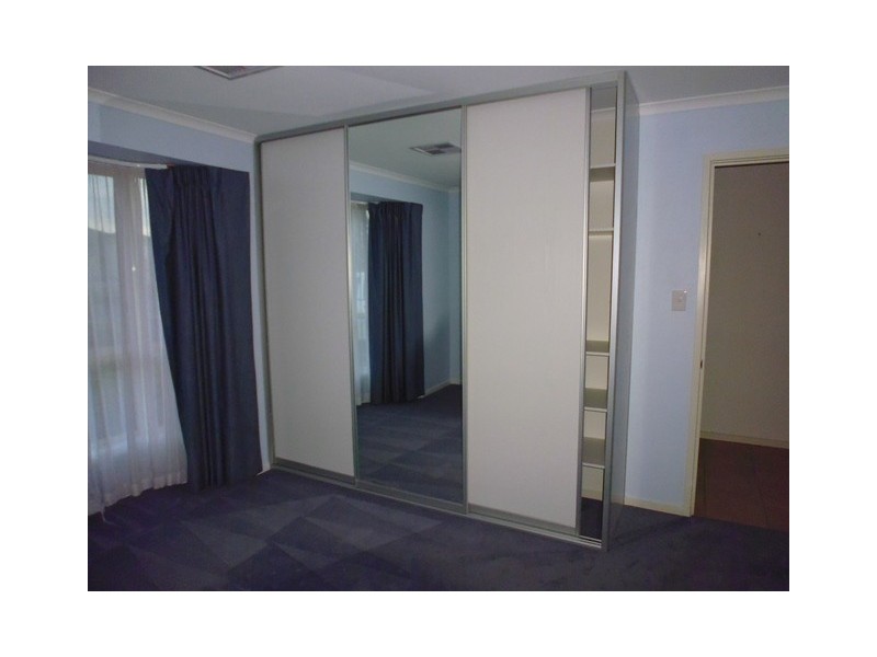 16 Heathpool Street, Burton SA 5110