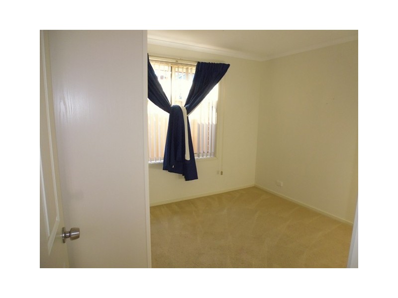 16 Heathpool Street, Burton SA 5110