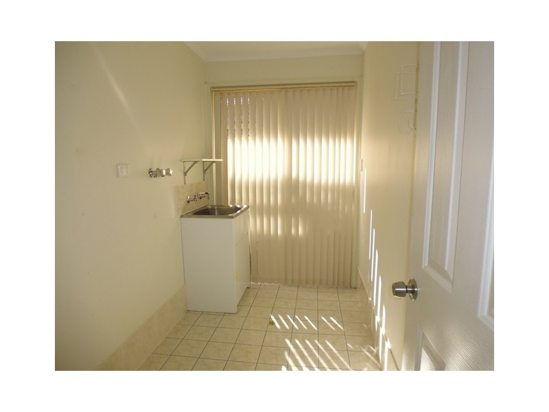 16 Heathpool Street, Burton SA 5110