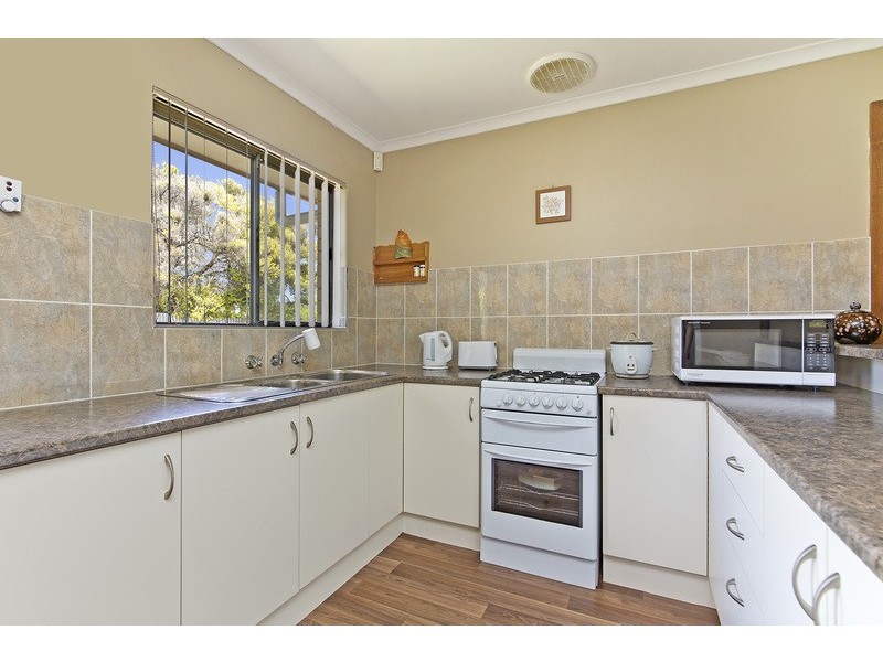 2/11 Meath Avenue, Salisbury Downs SA 5108