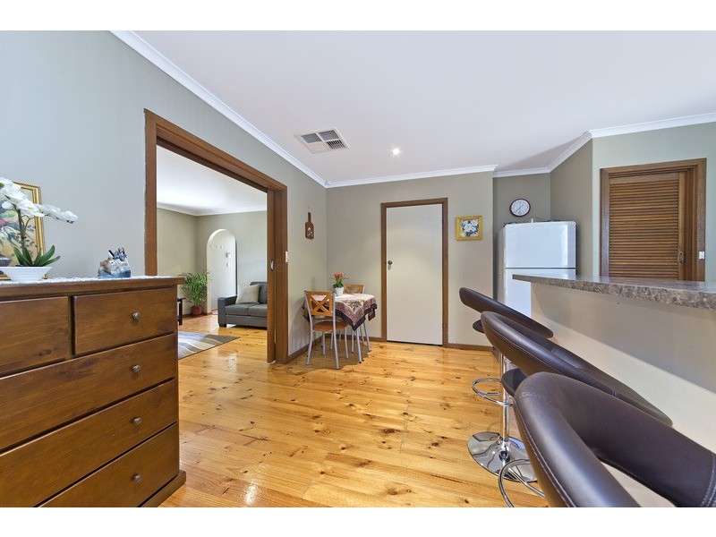 2/11 Meath Avenue, Salisbury Downs SA 5108