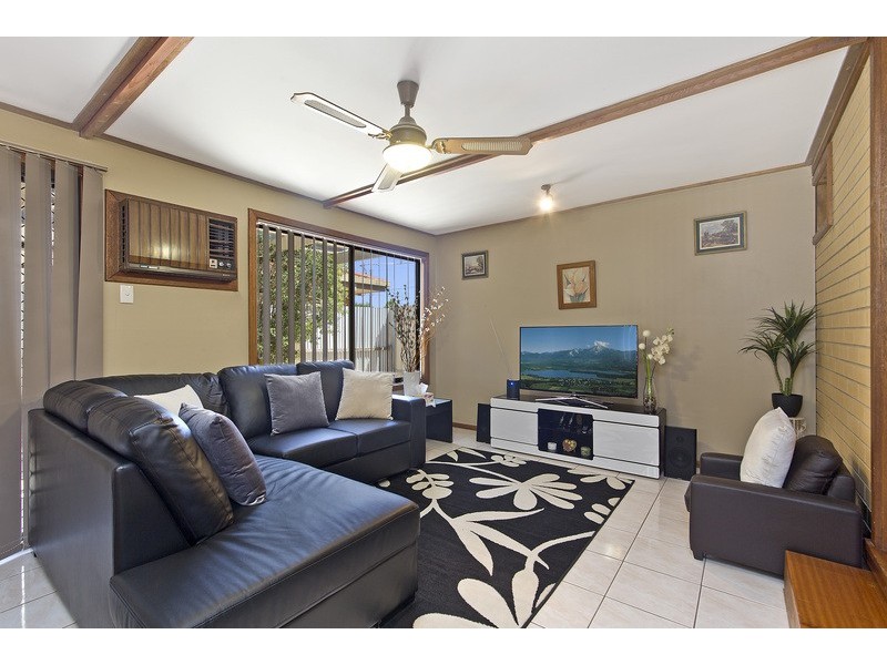 2/11 Meath Avenue, Salisbury Downs SA 5108