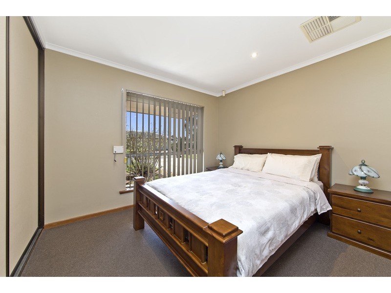 2/11 Meath Avenue, Salisbury Downs SA 5108