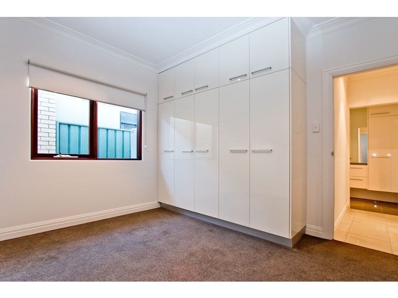 10 Pillie Crescent, Mawson Lakes SA 5095