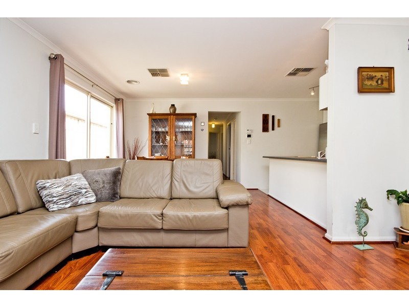 14 Lancelot Grove, Burton SA 5110