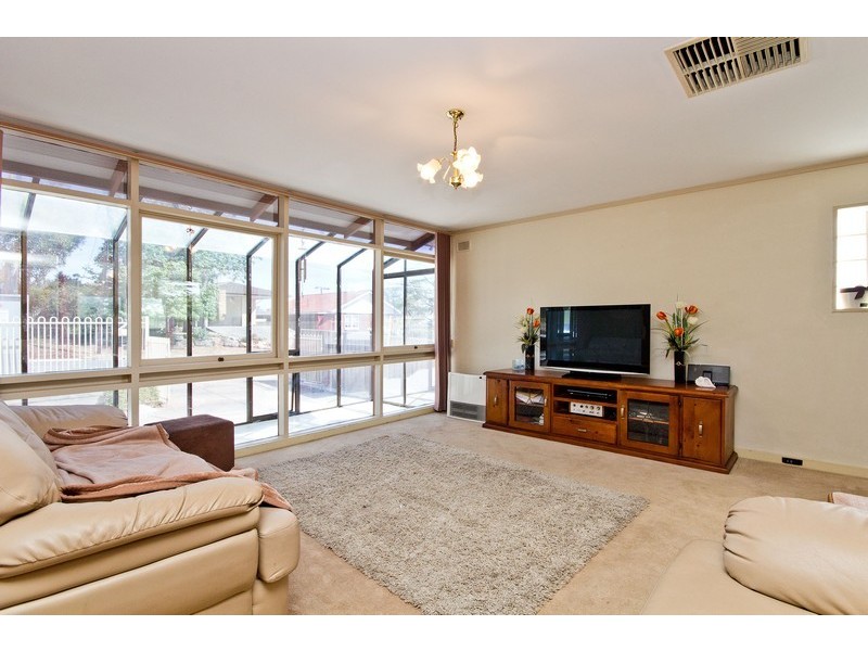 14 Launceston Avenue, Banksia Park SA 5091