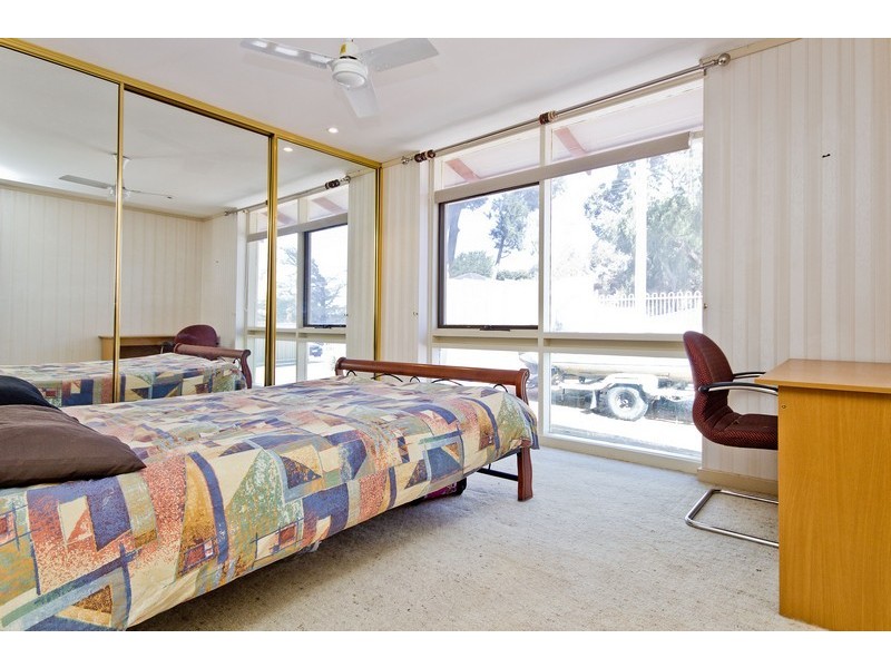 14 Launceston Avenue, Banksia Park SA 5091