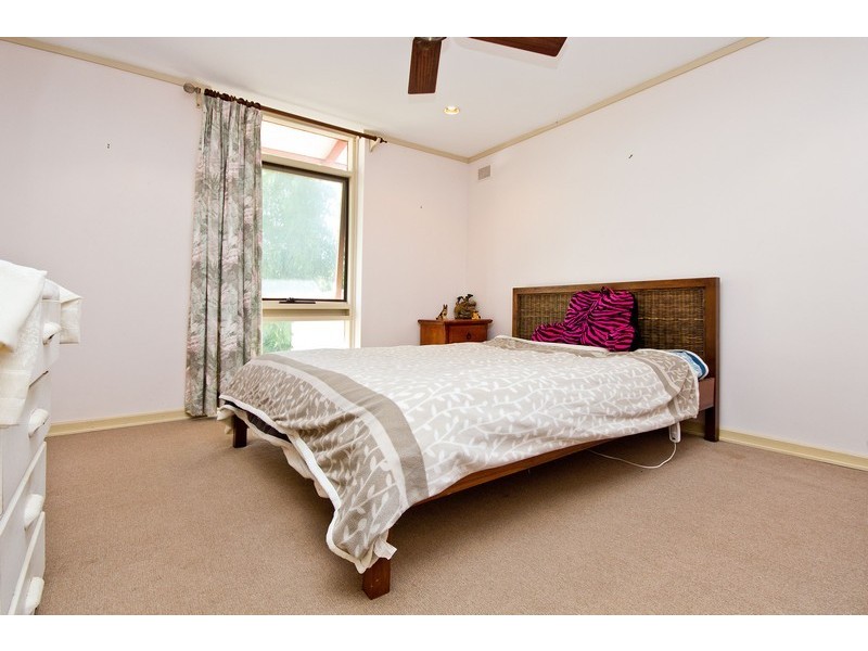 14 Launceston Avenue, Banksia Park SA 5091