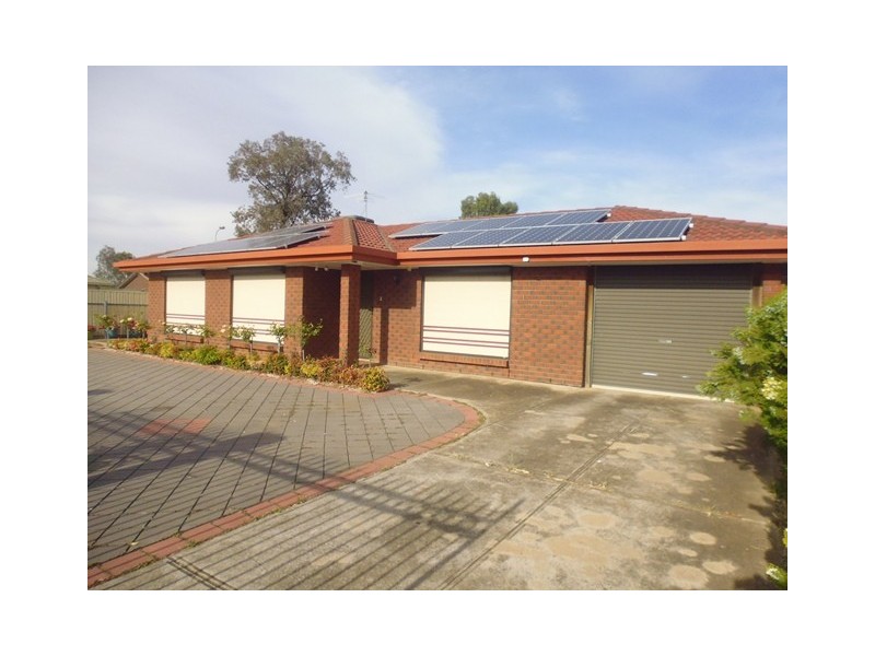 2 Maguire Crescent, Burton SA 5110
