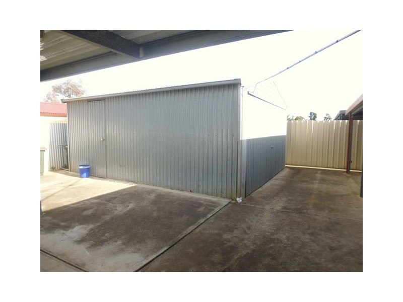 2 Maguire Crescent, Burton SA 5110