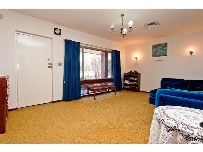 7 Trotters Drive, Globe Derby Park SA 5110