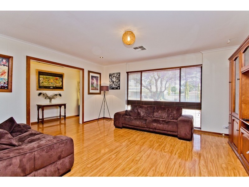 28 Buckingham Drive, Salisbury East SA 5109