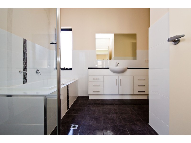 12 Aldershot Road, Salisbury SA 5108