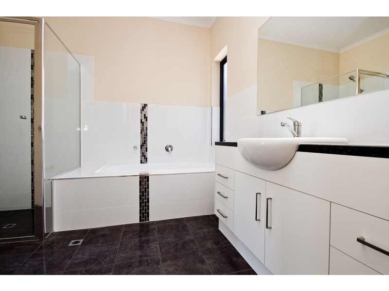 12 Aldershot Road, Salisbury SA 5108