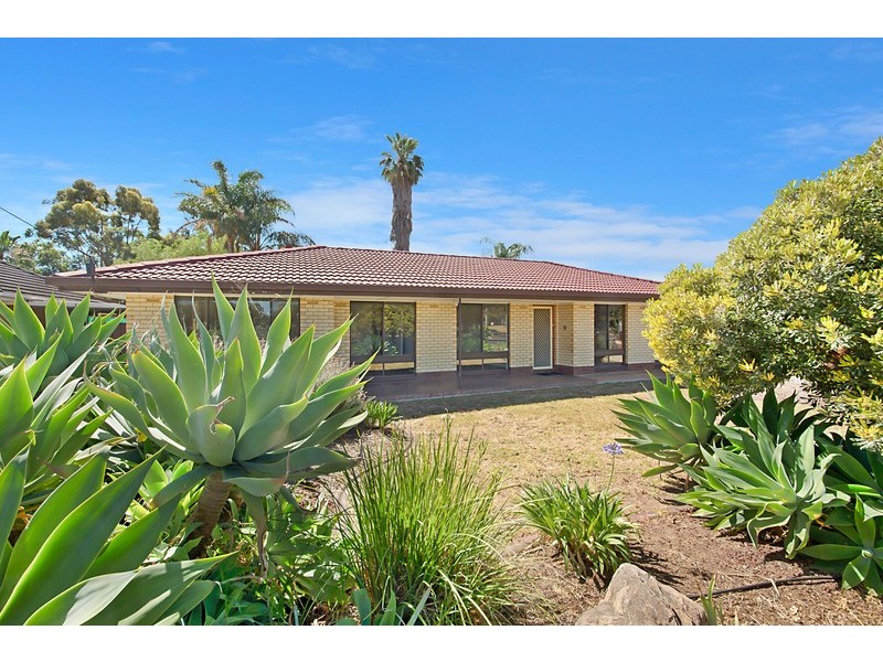 35 Paramount Road, Salisbury Downs SA 5108