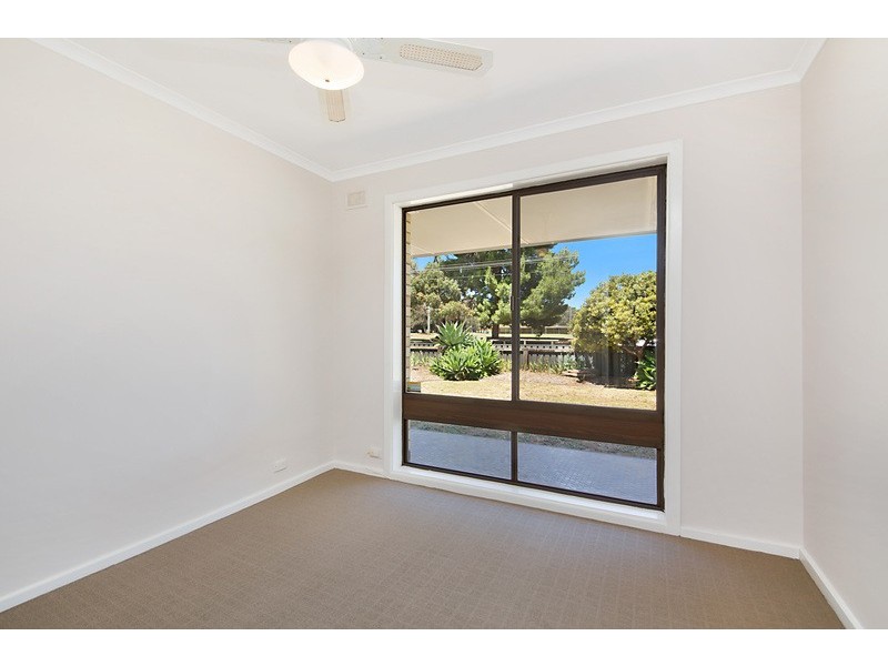 35 Paramount Road, Salisbury Downs SA 5108