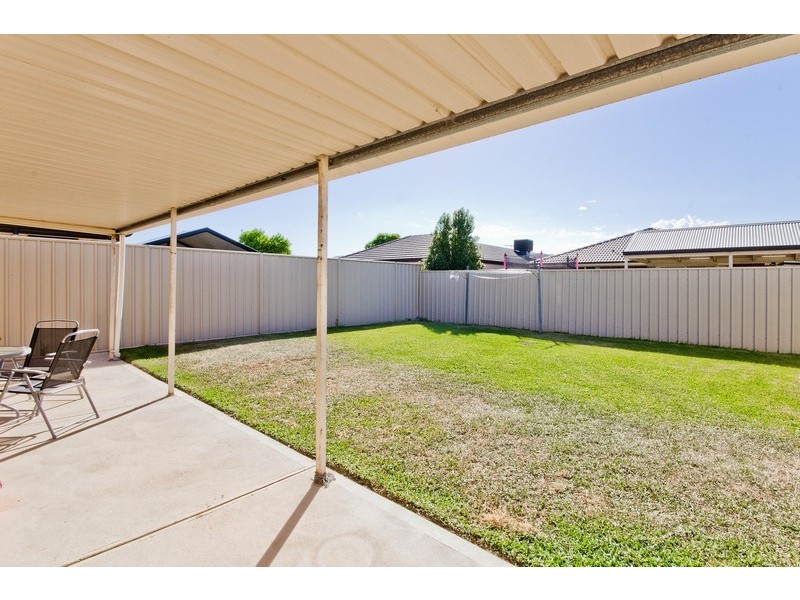 45 Castle Drive, Burton SA 5110