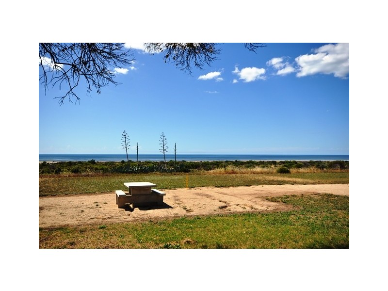 76 Hosking Road, Tiddy Widdy Beach SA 5571