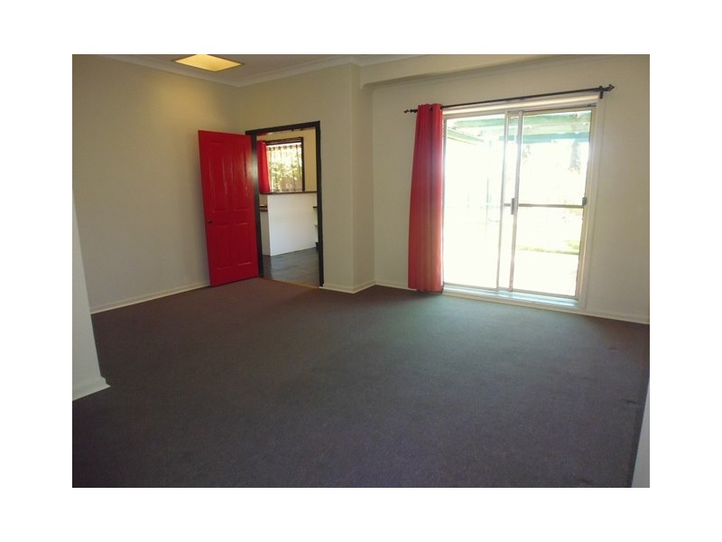 8 Prunus Avenue, Elizabeth Vale SA 5112