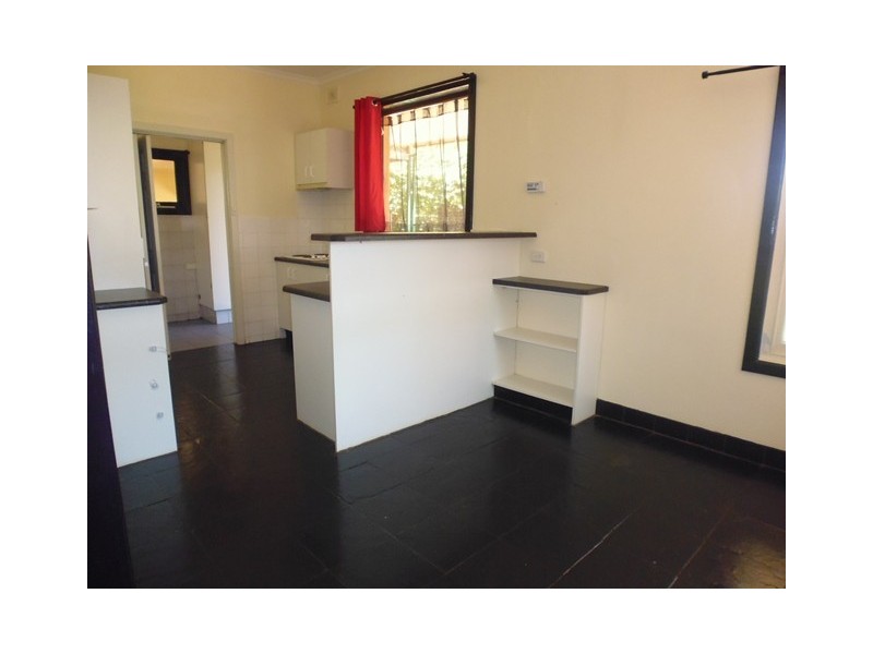 8 Prunus Avenue, Elizabeth Vale SA 5112