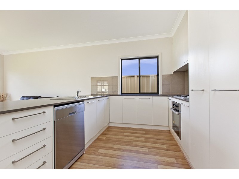 2/53 Kings Road, Salisbury Downs SA 5108