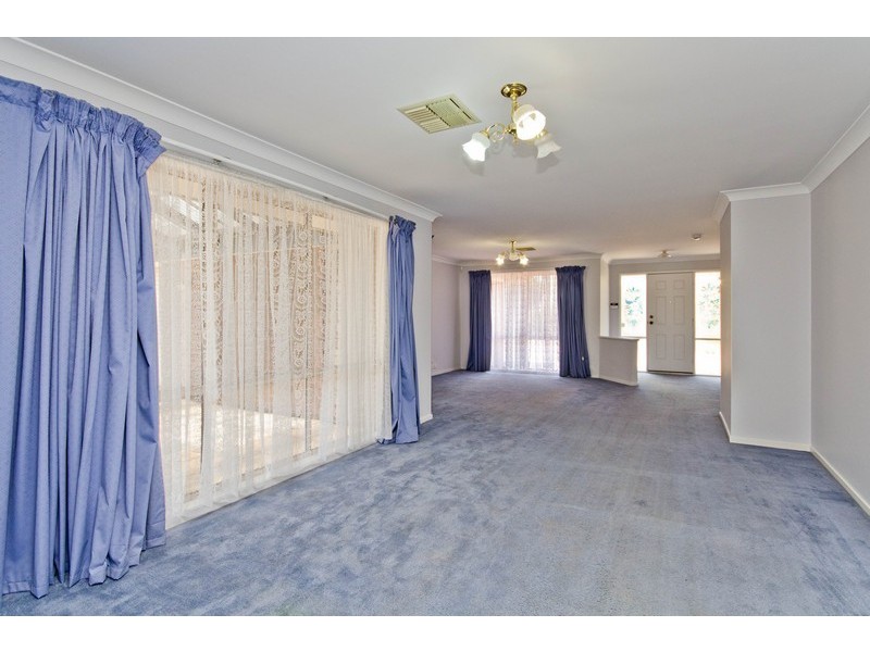 6 Silkie Court, Parafield Gardens SA 5107