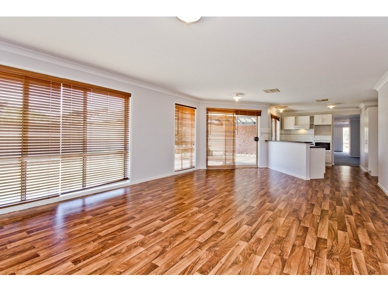 6 Silkie Court, Parafield Gardens SA 5107